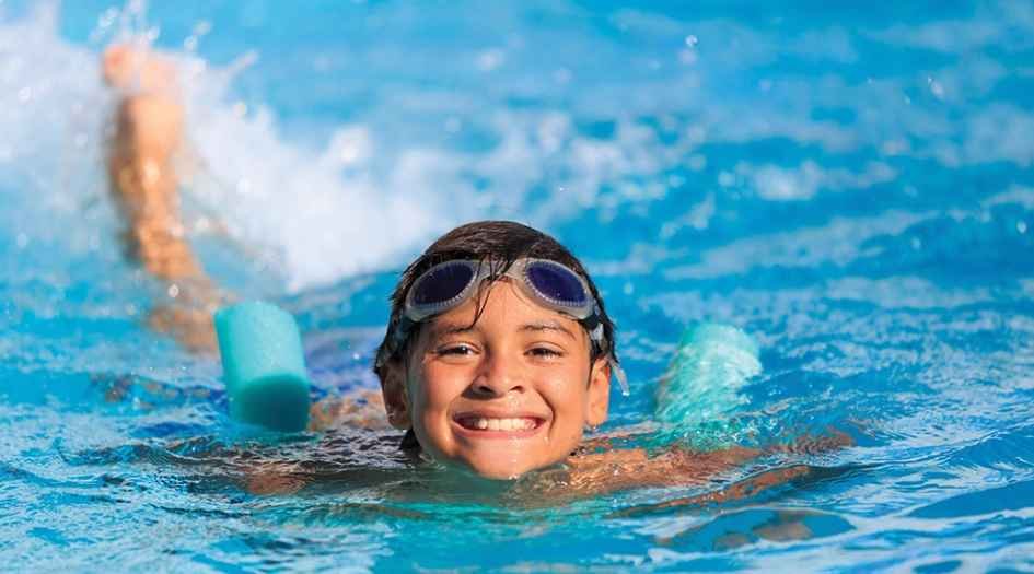 Godrej-Riviera-swimming